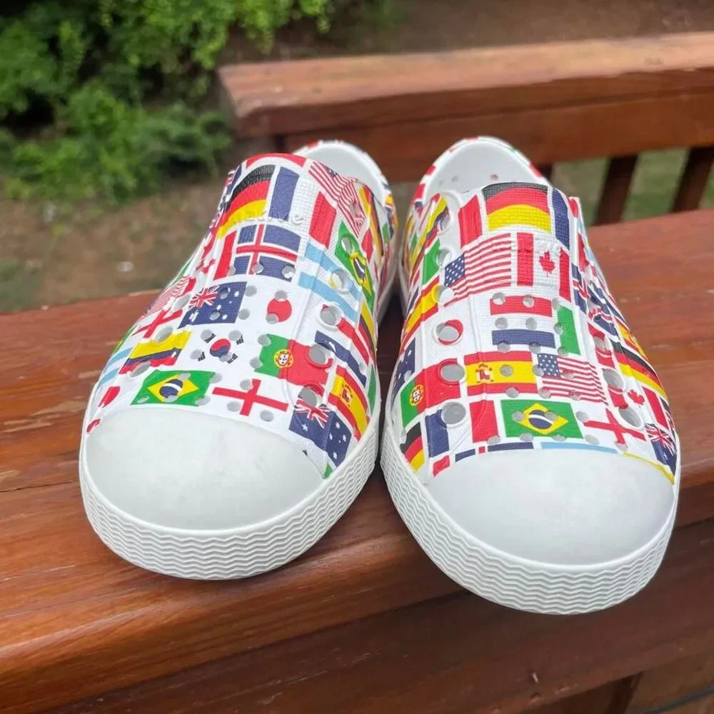 Toddler 7 Native Jefferson International flags water shoes Sandals